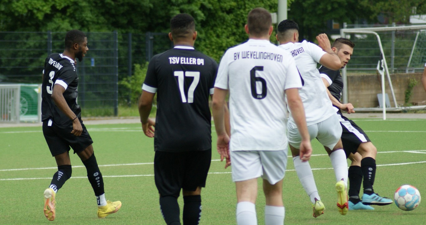 27.Bezirksliga-Spieltag  -  2022/23: BV Wevelinghoven - TSV Eller 04 0:4(0:3)